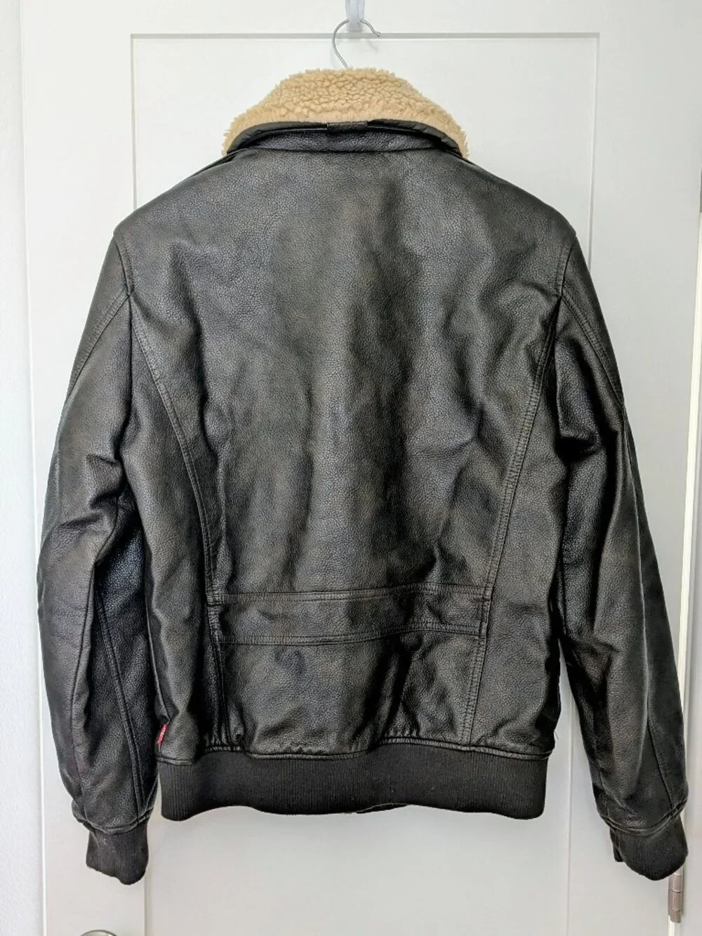 Vintage-Inspired Vegan Leather Aviator Bomber Jacket With Sherpa Collar